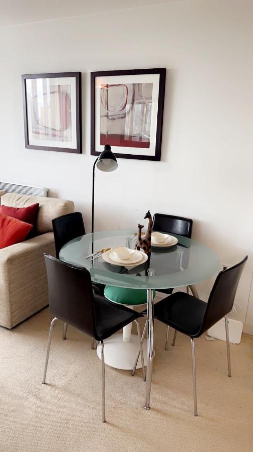 Cozycomfy Luxury Apartment London Bagian luar foto